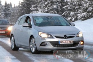 Opel Astra GSI 2011  -    