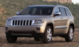Снаружи новый Jeep Grand Cherokee 2010 подвергся значительным изменениям