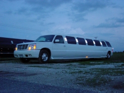 Cadillac Escalade Limousine - 